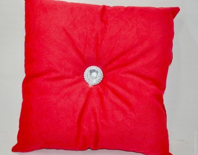 Подушка Art of Sultana декоративная велюр с камнем красная 40х40 см 78152 фото