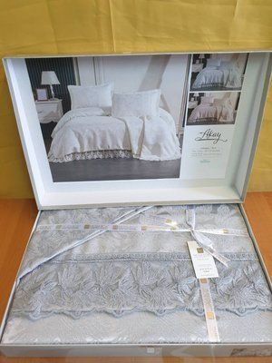 Покрывало жаккардовое с кружевом Moda Box Akay 240x260 см с наволочками серое 202057 фото