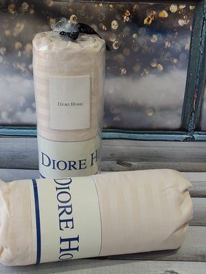 Сатинове простирадло на гумці Diore Home 180x200+30 см з наволочками світло-бежева 168219 фото