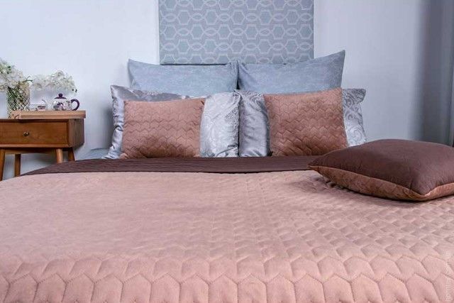 Декоративное покрывало Руно VeLour 180x220 см Cappuccino 121402 фото