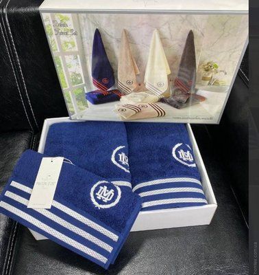 Набір рушників Maison D'or Paris Delon Navy з 3-х штук 30x50 см+ 50x100 см+ 75x150 см сині 196775 фото